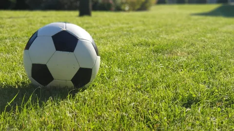 利物浦与曼联战阿诺特转会传闻沸沸扬扬，全队最低分创尴尬纪录